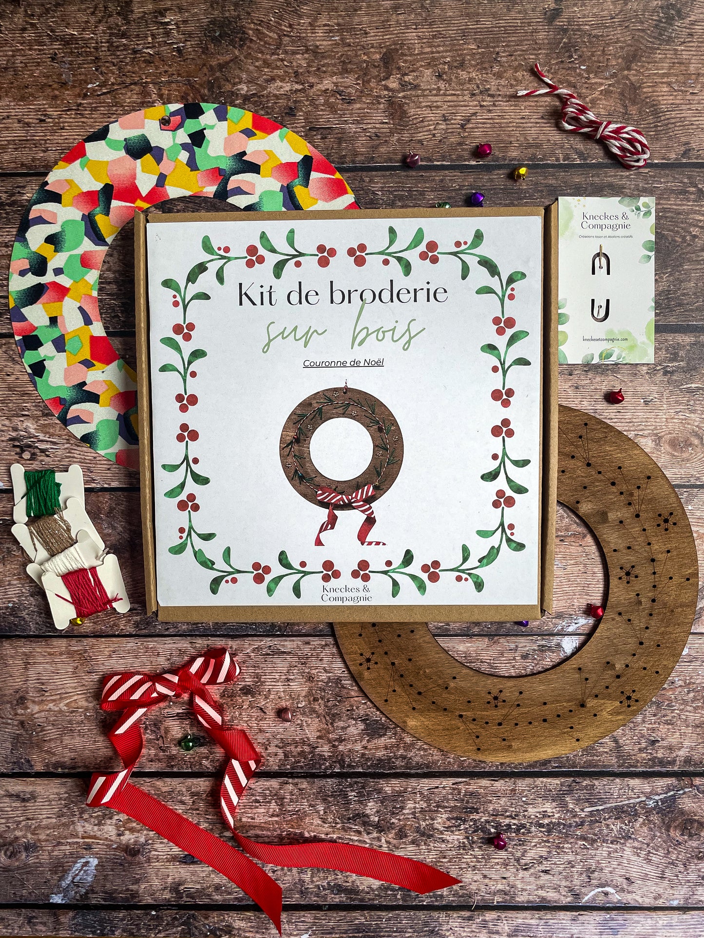 Kit de broderie couronne de Noël