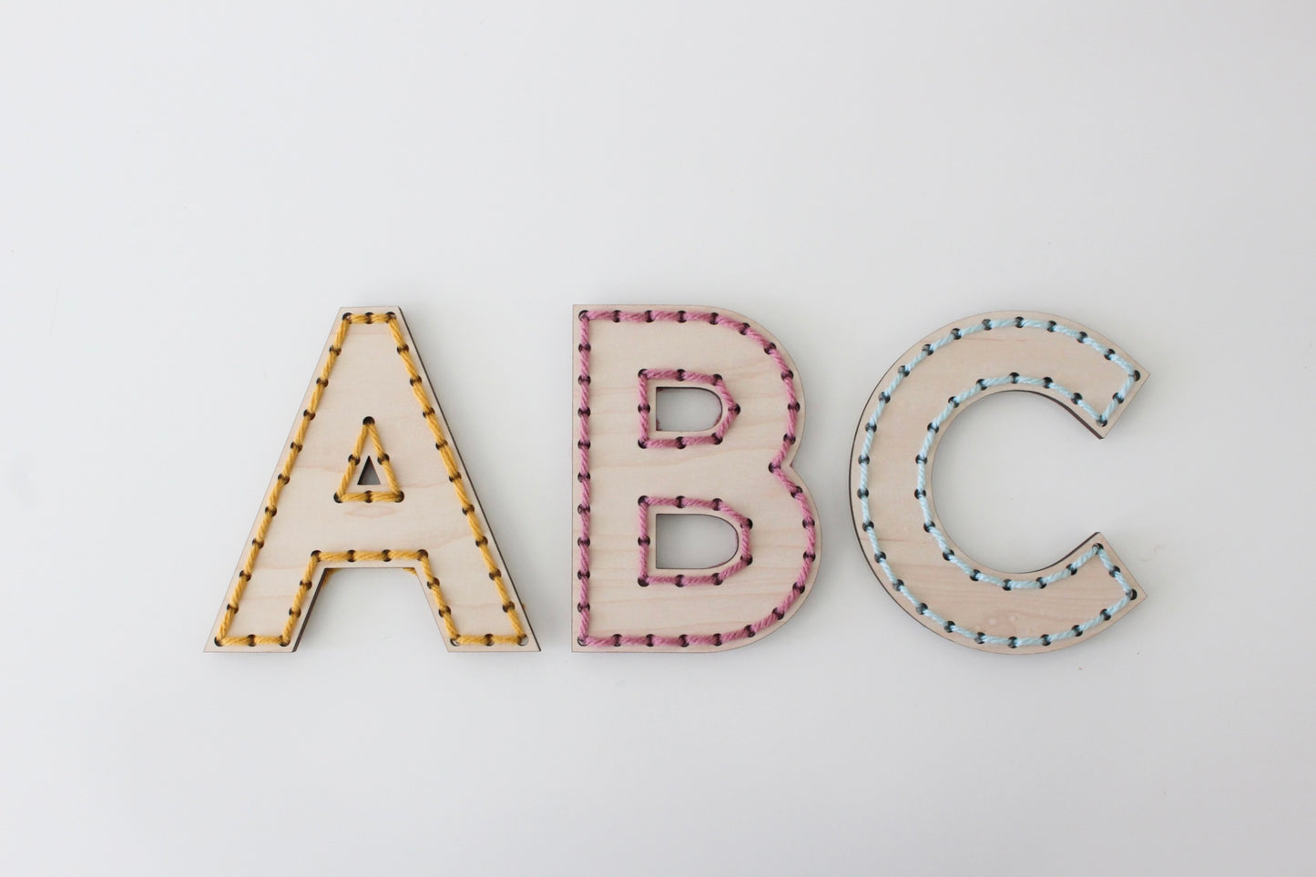 Bases de broderies seules alphabet enfant – Bois prêt à broder