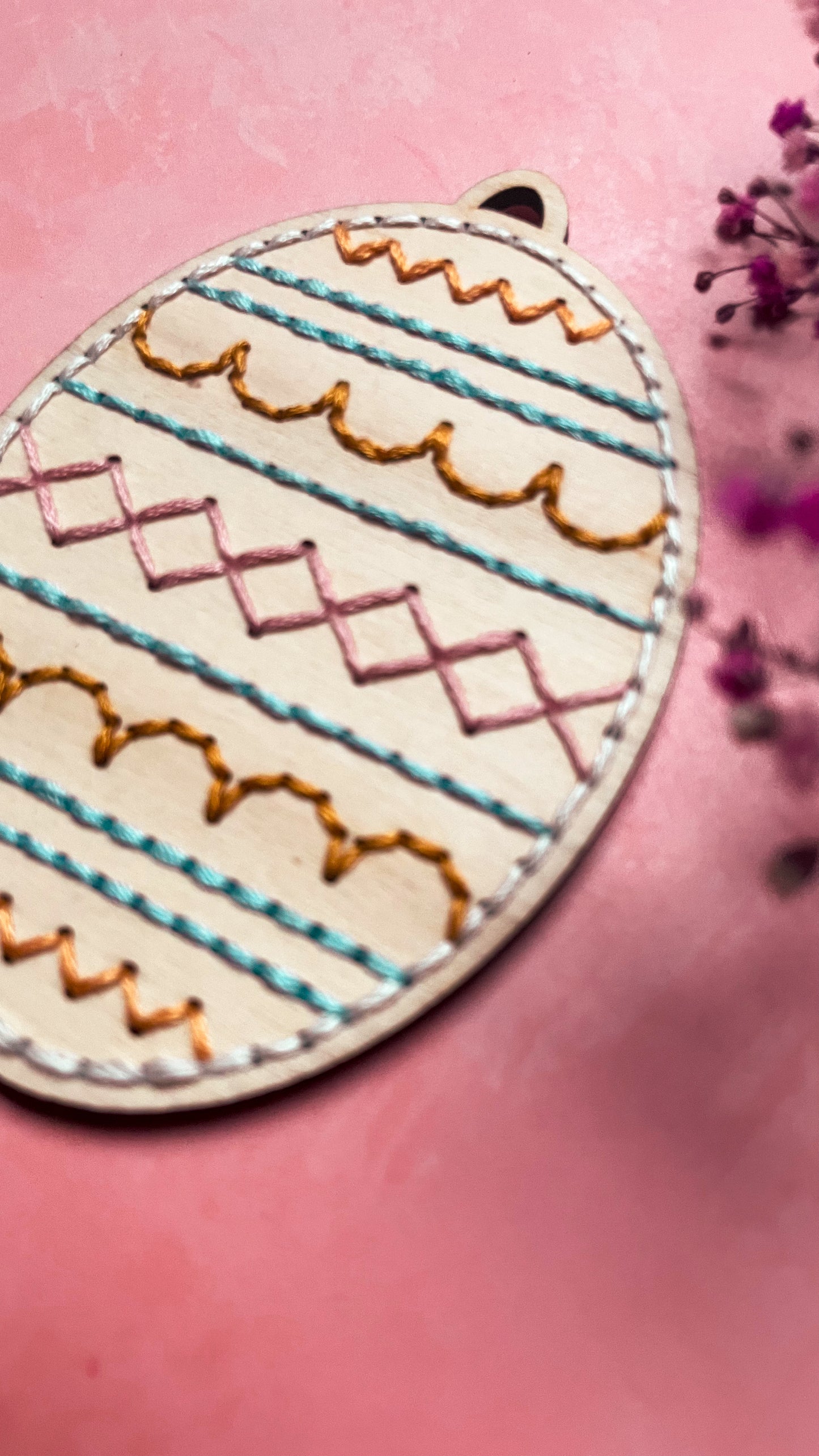 Base de broderie seule œuf de Pâques – Bois prêt à broder