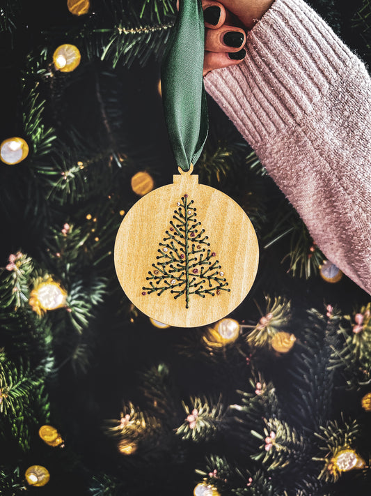 Base de broderie seule sapin de noël – Bois prêt à broder