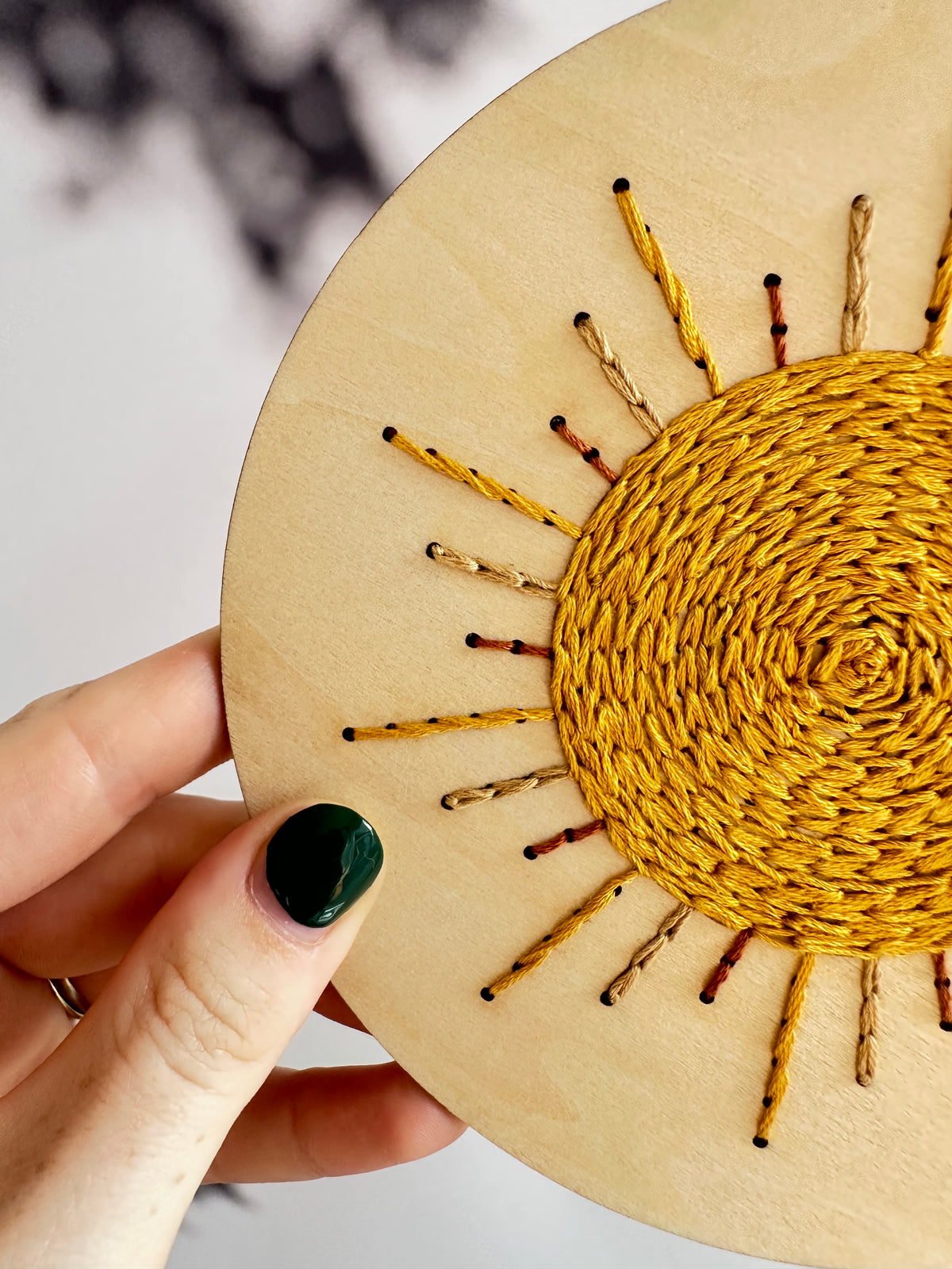 Base de broderie seule soleil – Bois prêt à broder