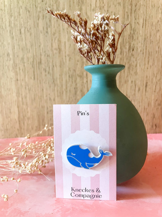 Pin’s motif baleine en acrylique