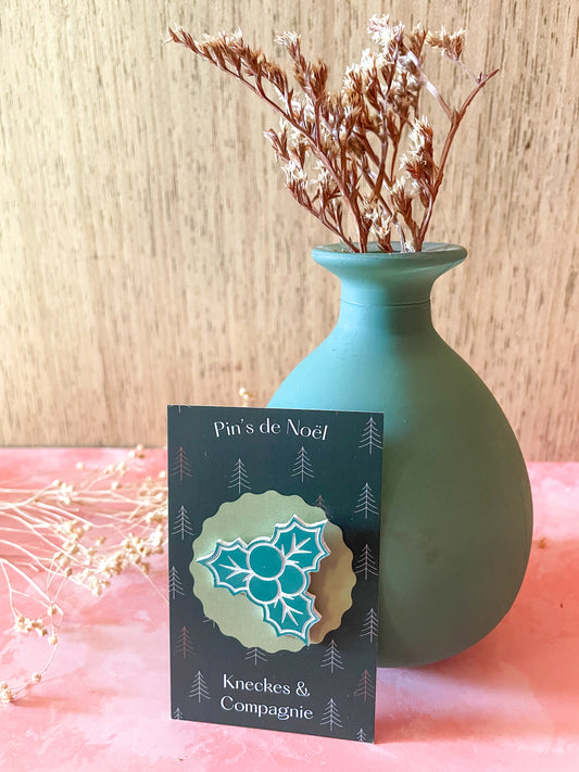 Pin’s motif houx en acrylique