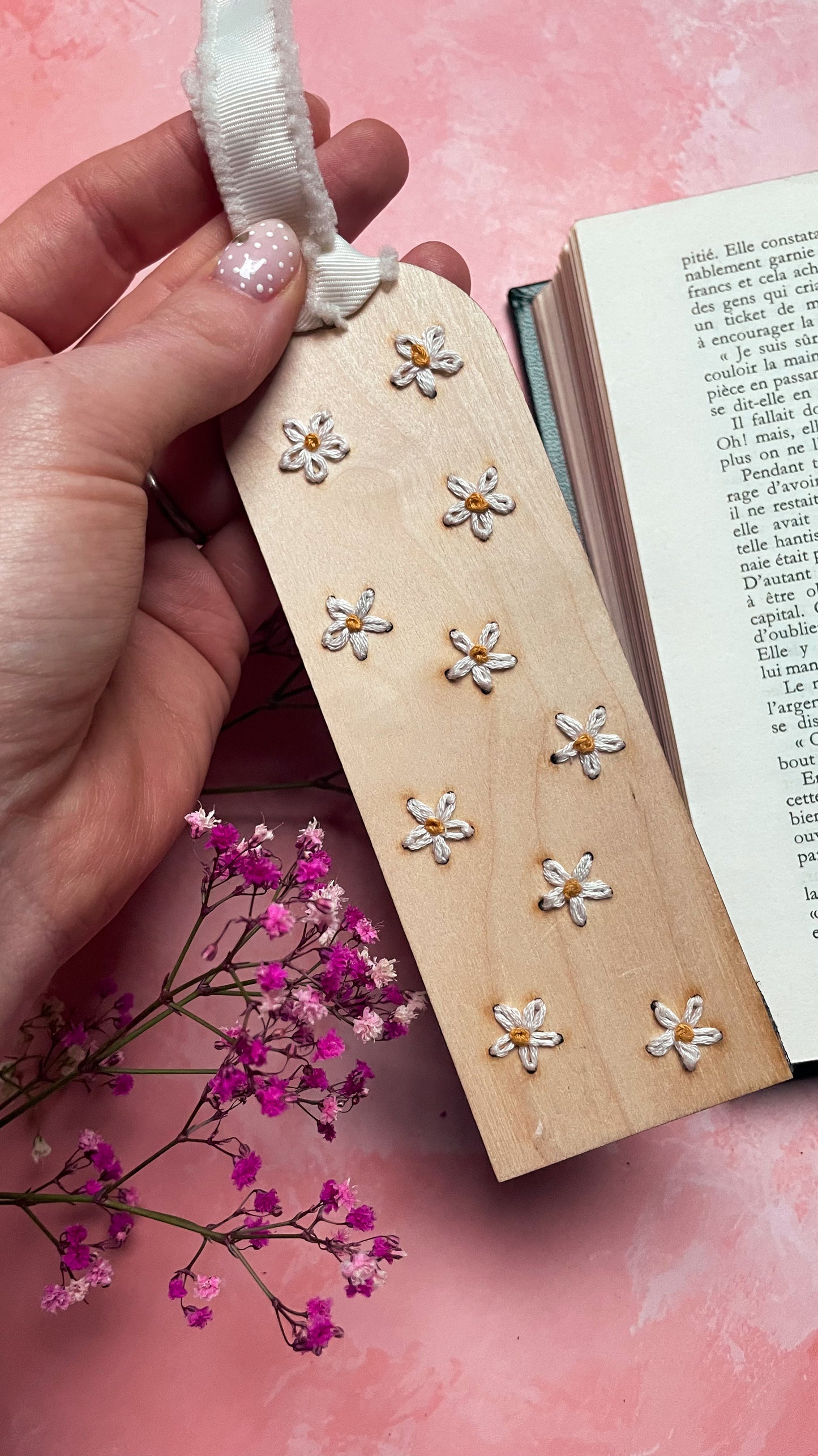 Kit de broderie marque page fleurs