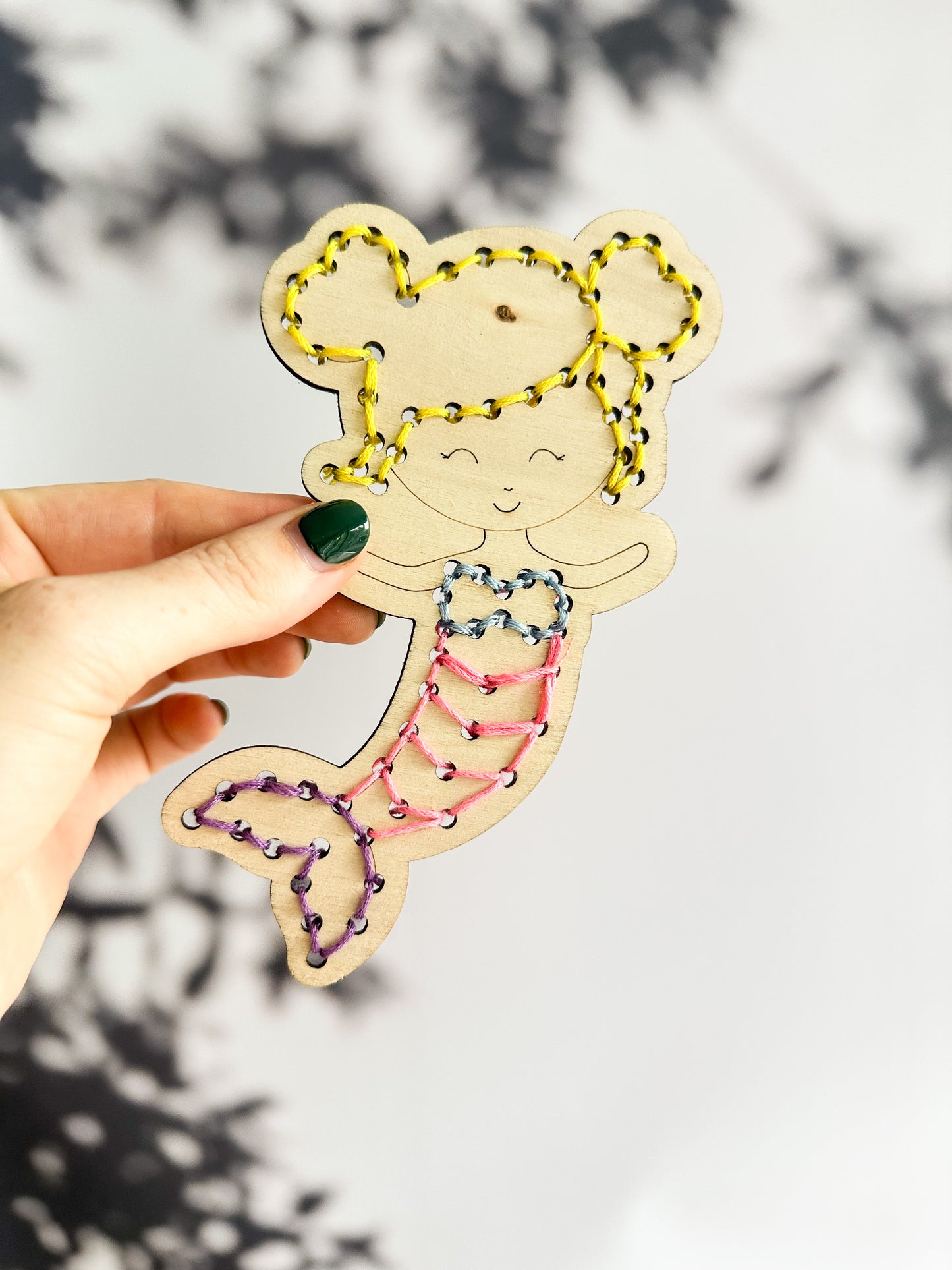 Base de broderie seule sirène 2 – Bois prêt à broder