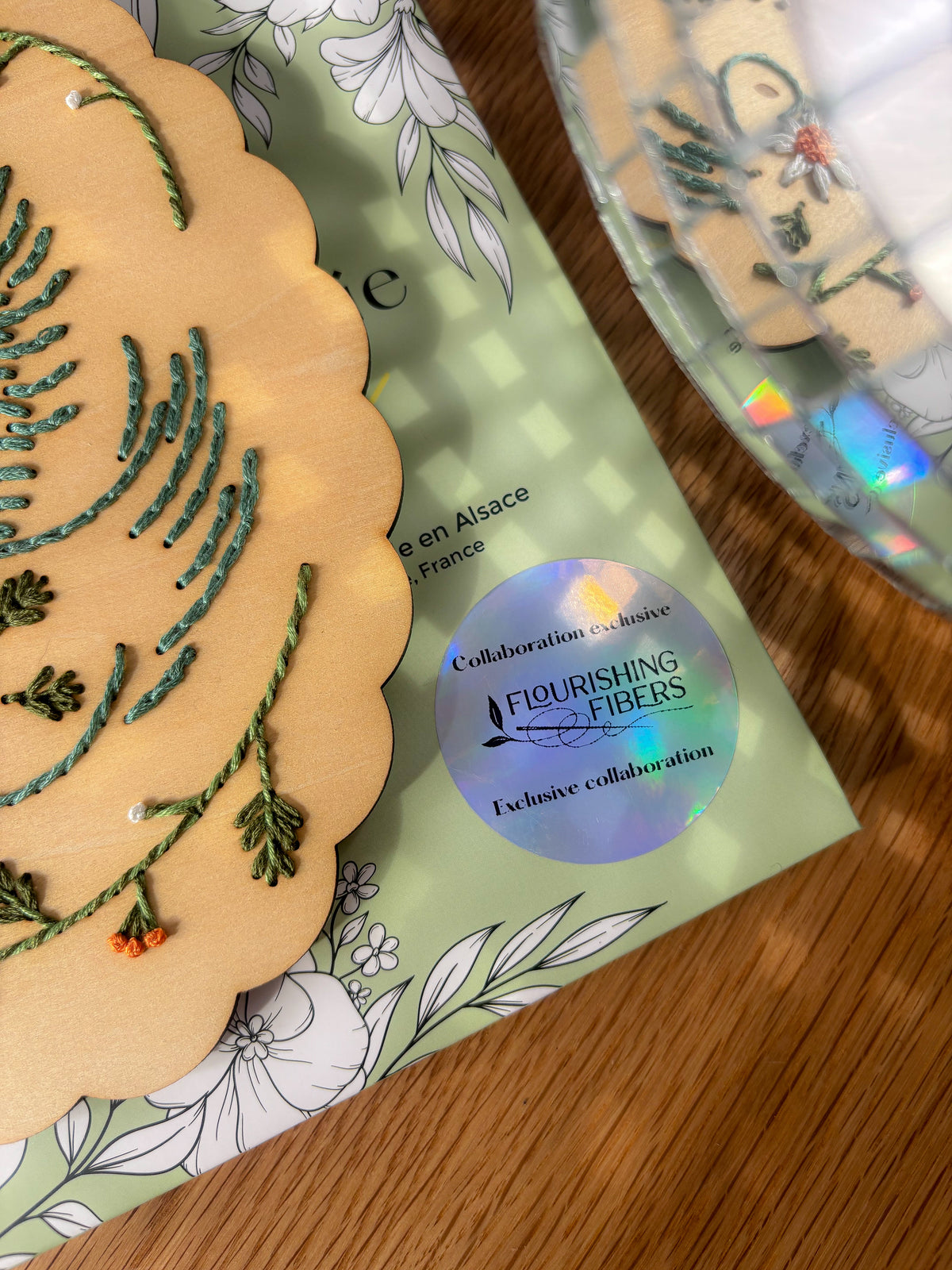 Kit de broderie Paloma - En collaboration avec Flourishing Fibers