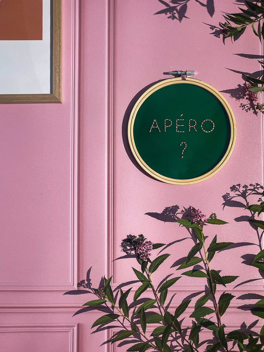 Broderie sur acrylique – APERO ? - Création artisanale en édition limitée