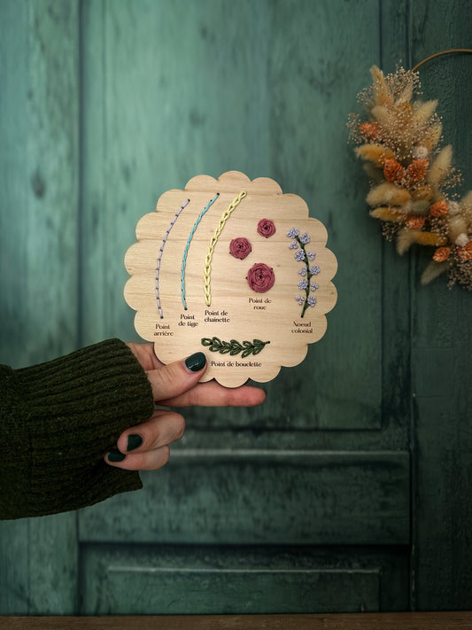 Scalloped beginner embroidery kit