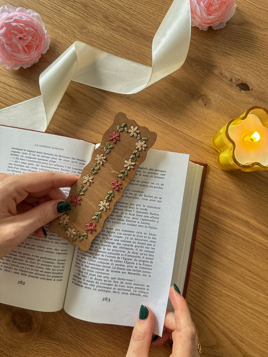 Flower bookmark embroidery kit
