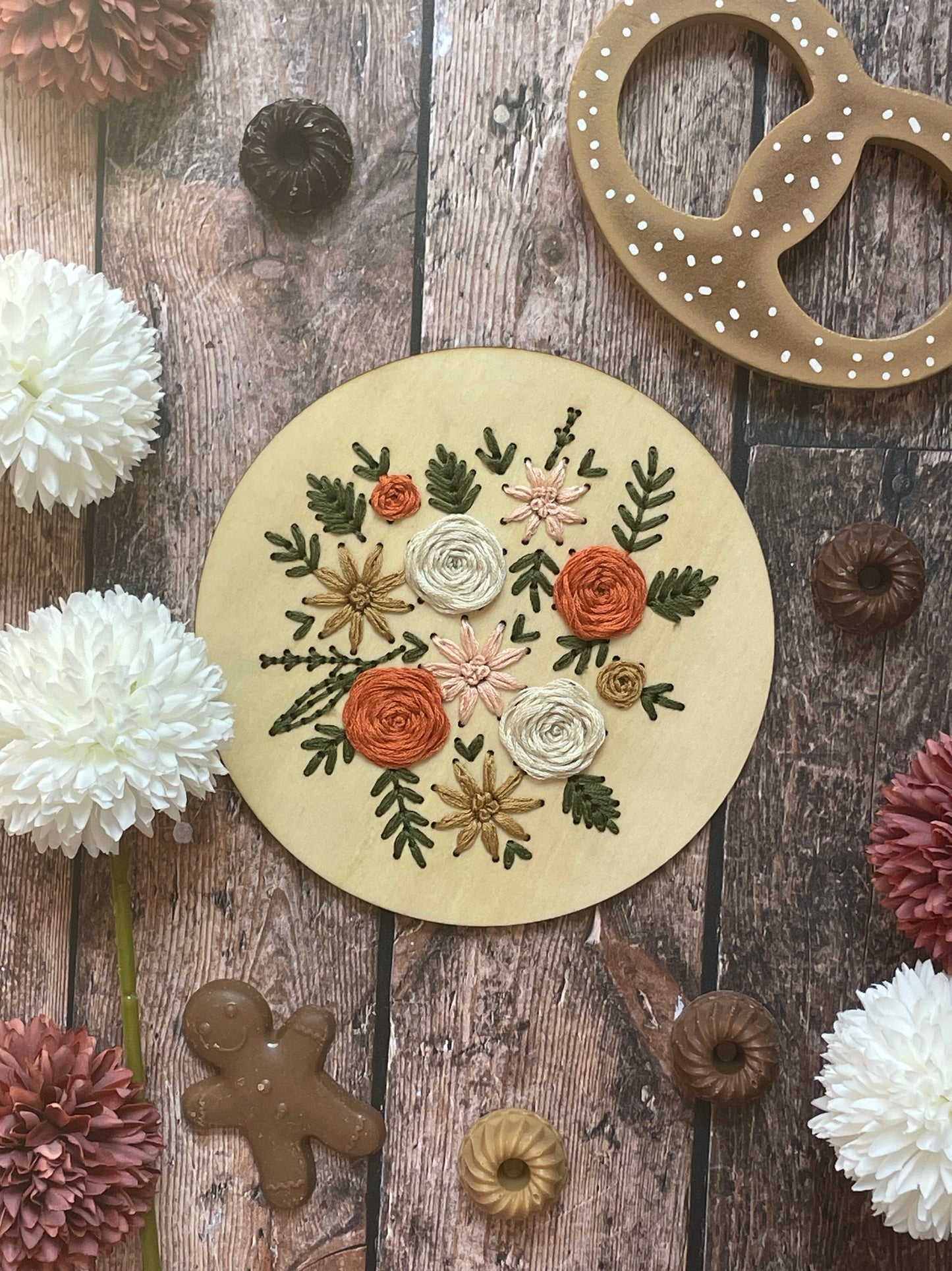 Base de broderie seule bouquet automnal – Bois prêt à broder