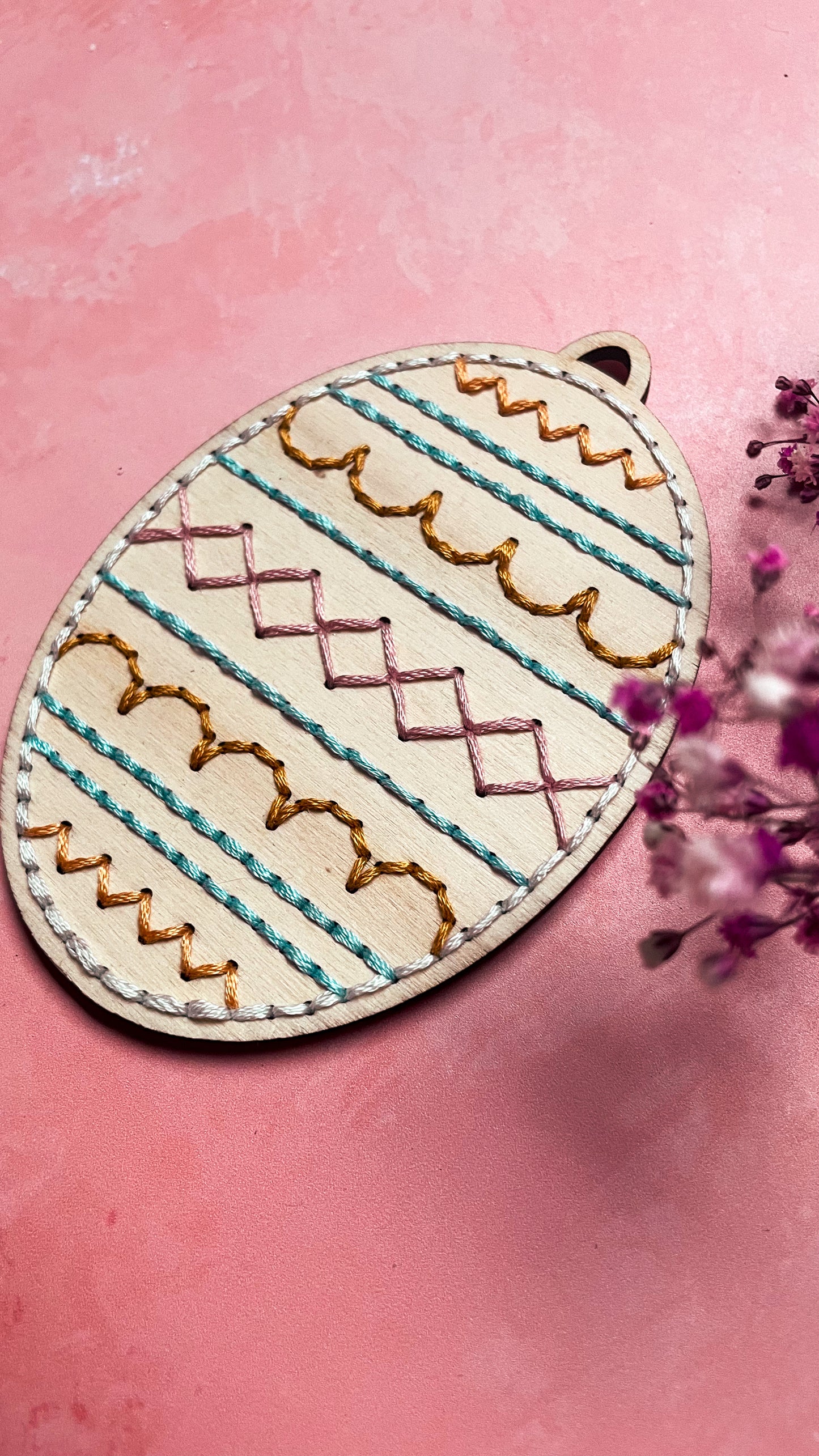 Base de broderie seule œuf de Pâques – Bois prêt à broder