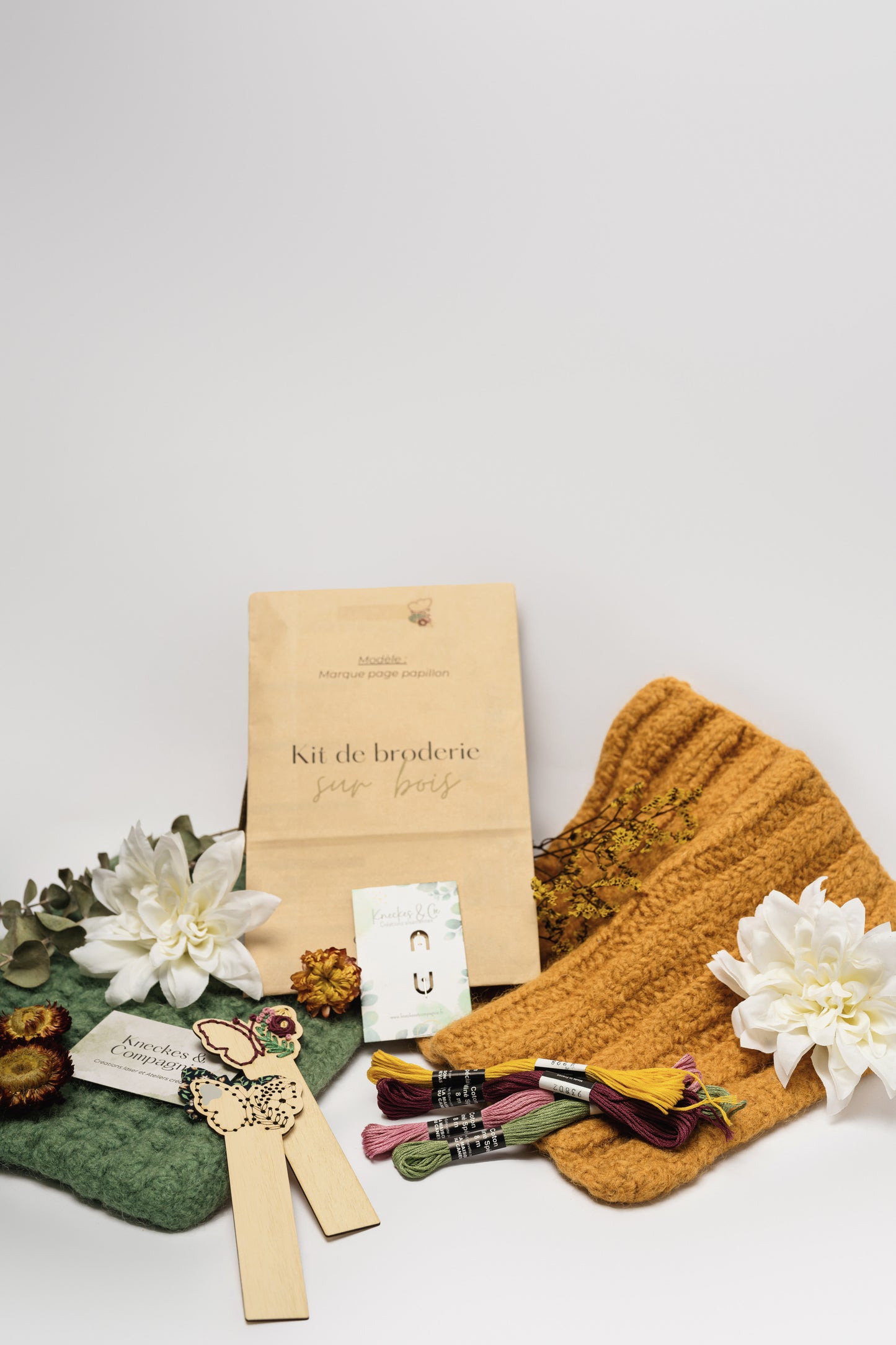 Kit de broderie marque page papillon